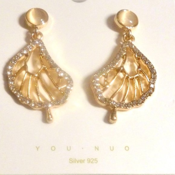 Earrings Sea Fan Design Drop Gold Plate Crystals & MOP Posts NWT Perfect M358 - Picture 2 of 3
